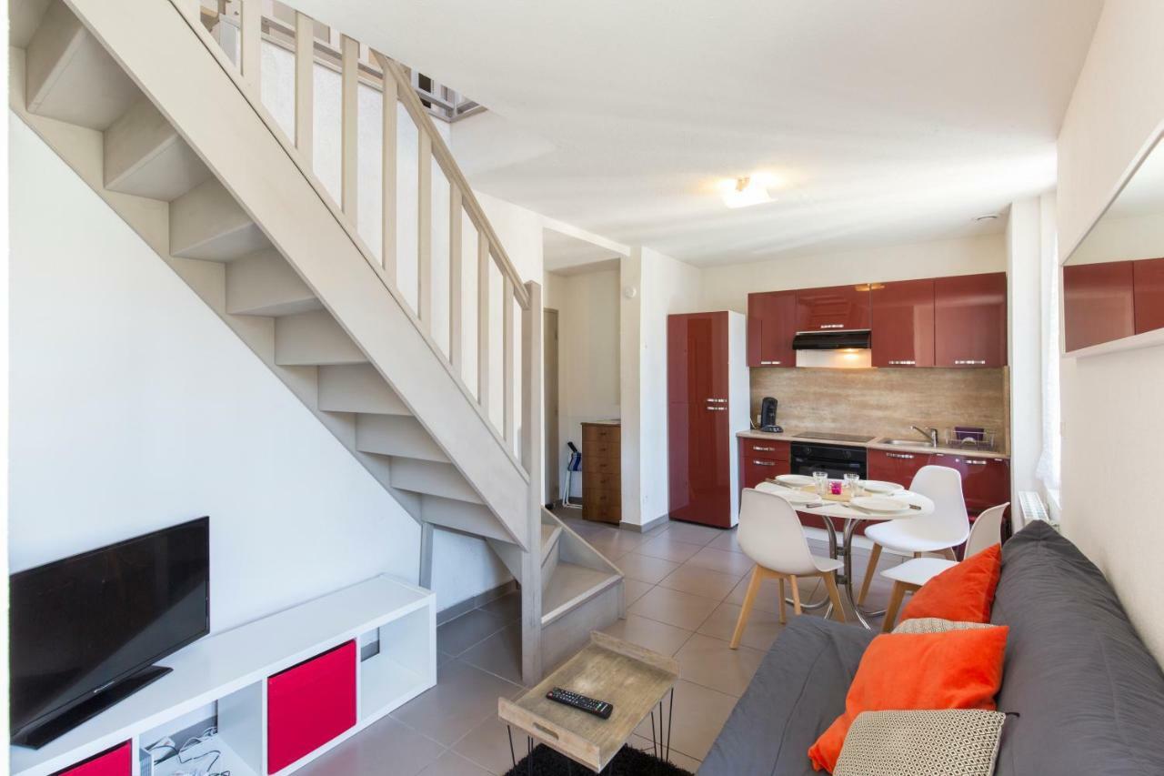 Decouvrir Lourdes Apartment ภายนอก รูปภาพ